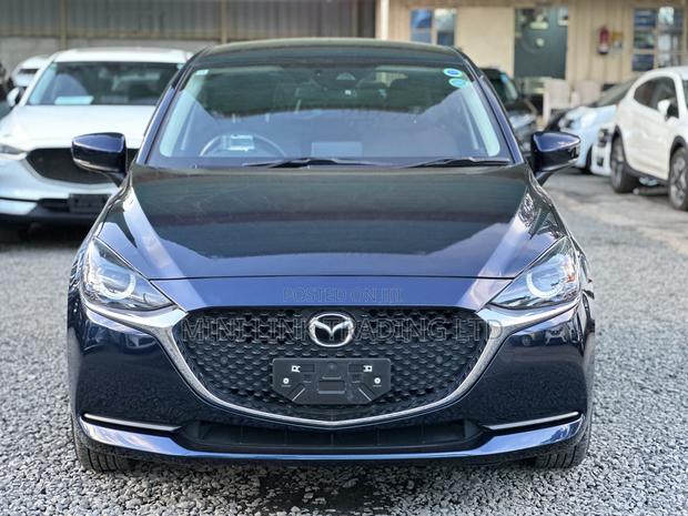 Mazda 2 2021 Blue