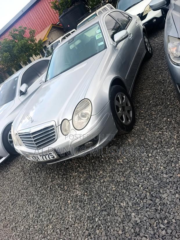 Mercedes-Benz E250 2007 Silver