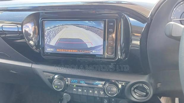 Toyota Hilux 2.4 Diesel 2020 Silver