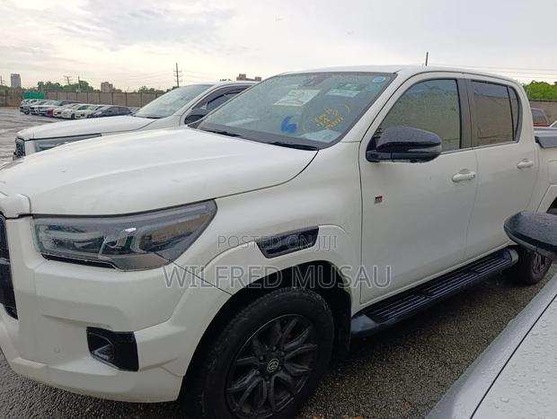 Toyota Hilux Revo Smart Cab Deisel 2.4 AWD 2022 White