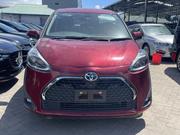 Toyota Sienta 1.5 Hybrid FWD 2020 Red for sale