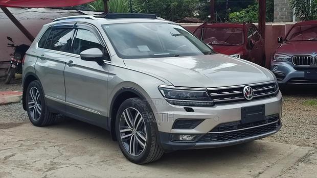 Volkswagen Tiguan 2019 Silver