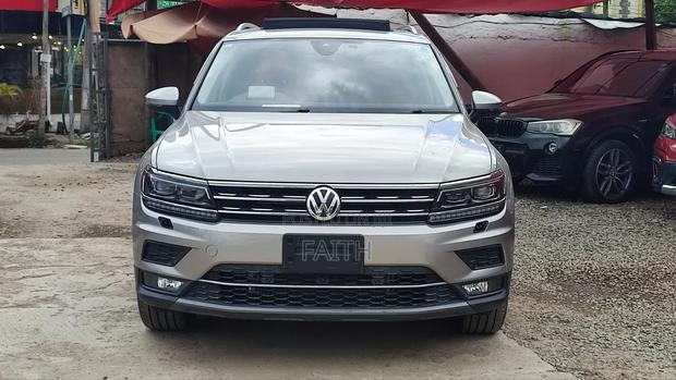 Volkswagen Tiguan 2019 Silver