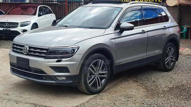 Volkswagen Tiguan 2019 Silver