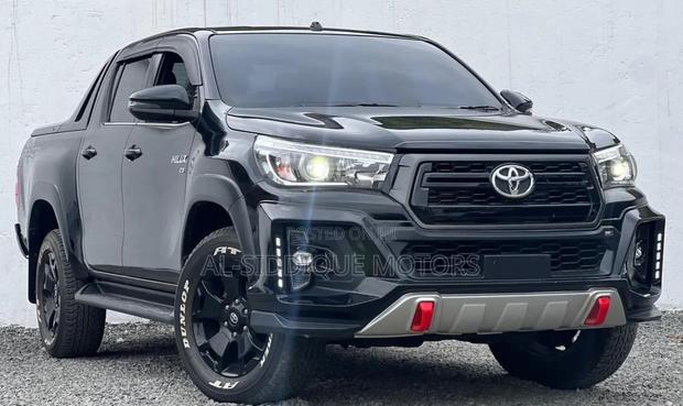 Toyota Hilux Revo Double Cab Deisel 2.8 RWD 2018 Black