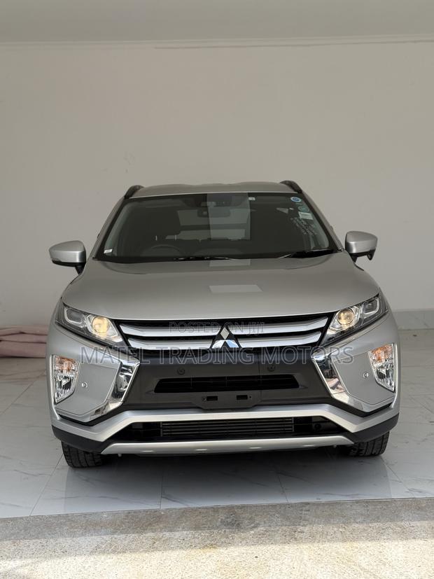 Mitsubishi Eclipse 2019 Silver