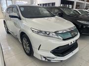 Toyota Harrier 2.0 2018 White for sale