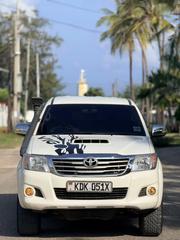 Toyota Hilux 3.0 D-4D 4x4 2015 White for sale