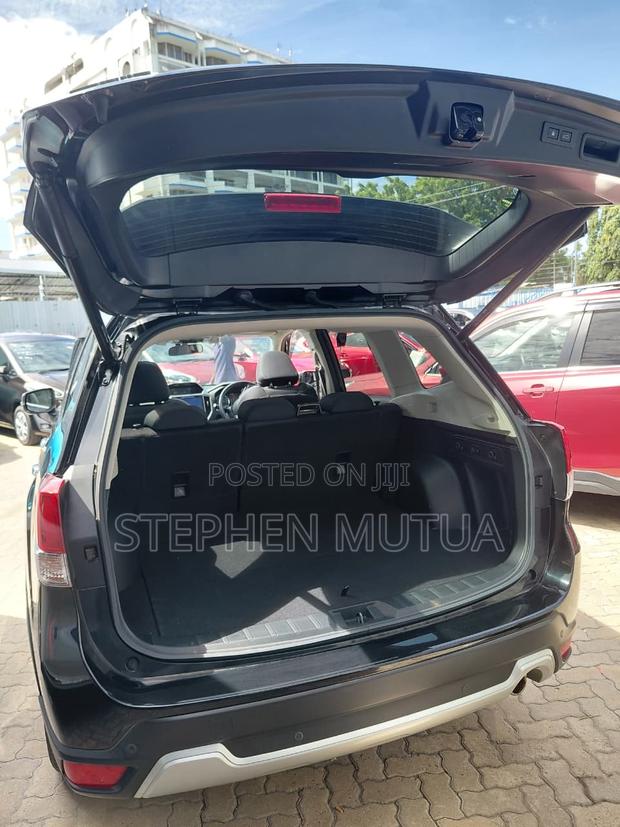 Subaru Forester Premium AWD 2020 Black