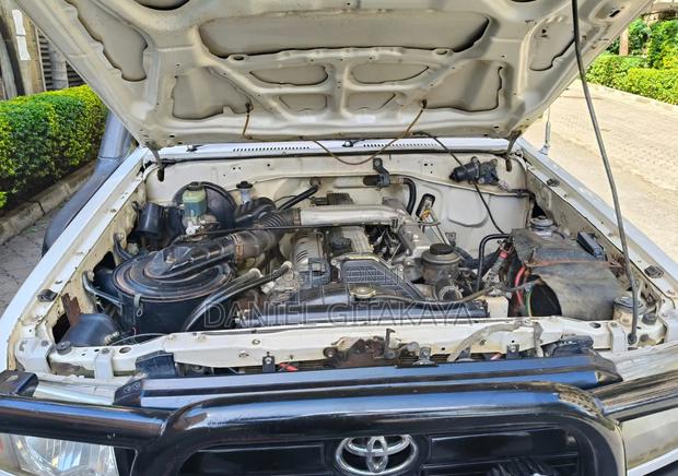Toyota Land Cruiser 4.5 V8 VXR 2007 White