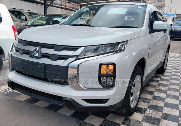 Mitsubishi RVR 2020 White