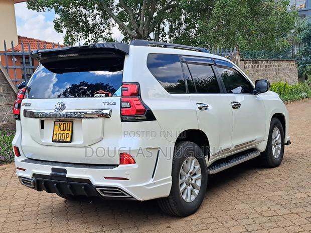 Toyota Land Cruiser Prado 2.8 D-4D 2015 White