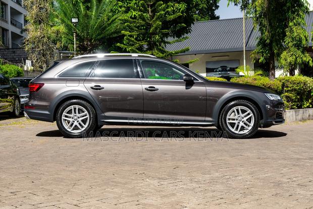 Audi A4 2.0T Premium AWD quattro 2018 Brown