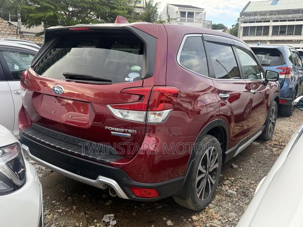 Subaru Forester Limited AWD 2020 Maroon