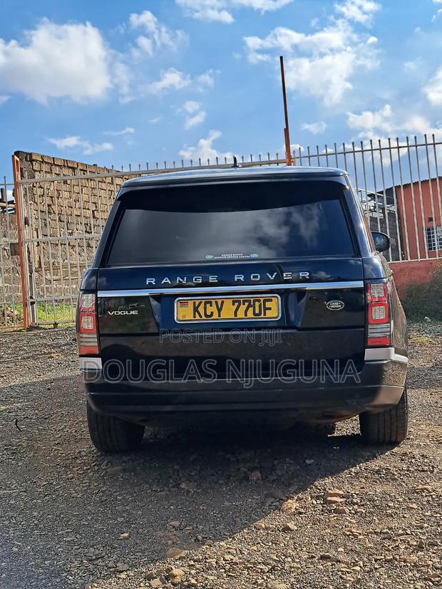 Land Rover Range Rover Vogue 2016 Blue
