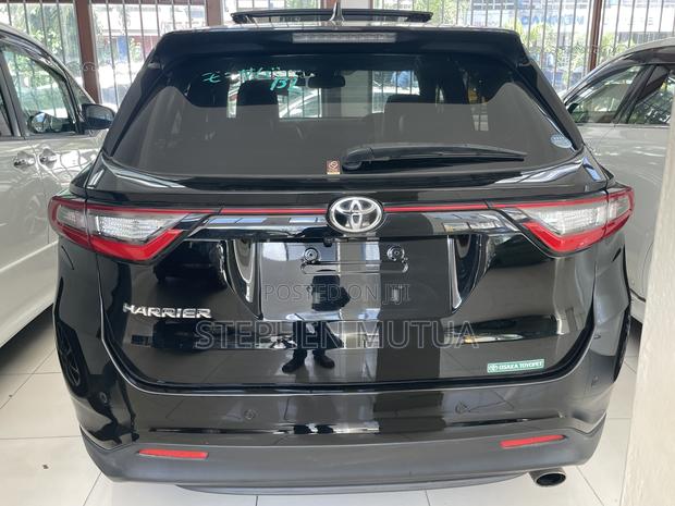 Toyota Harrier 2.0 Turbo 4WD 2019 Black