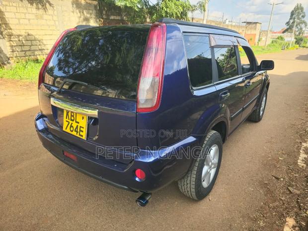 Nissan X-Trail 2004 Blue