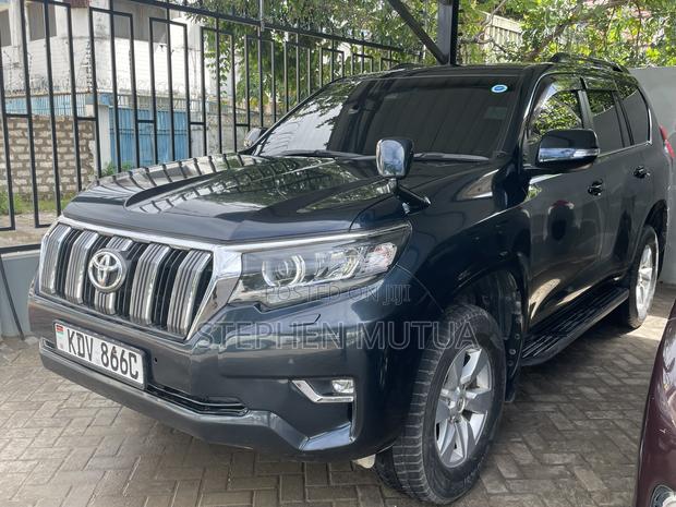 Toyota Land Cruiser Prado 2.8 2018 Green