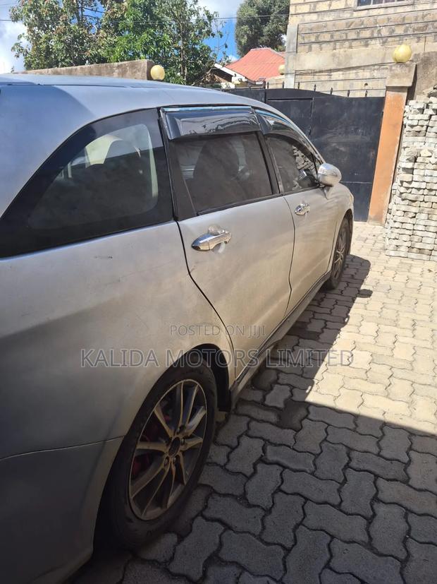 Honda Stream 1.7i LS 2011 Silver