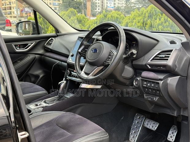 Subaru Forester Base AWD 2020 Black