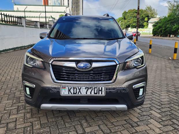 Subaru Forester 2020 Gray