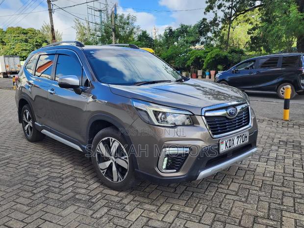 Subaru Forester 2020 Gray