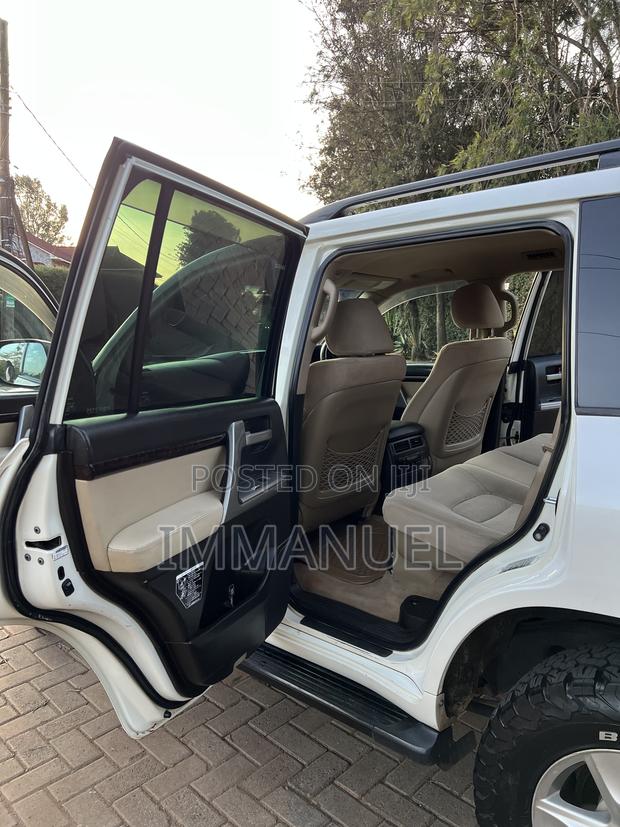 Toyota Land Cruiser 2007 Pearl