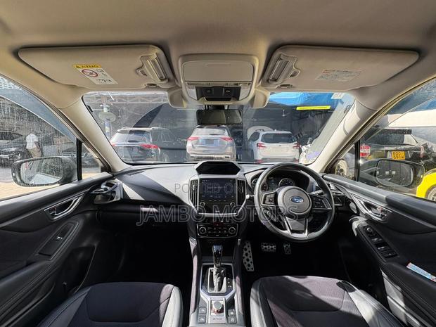 Subaru Forester Premium AWD 2020 Silver
