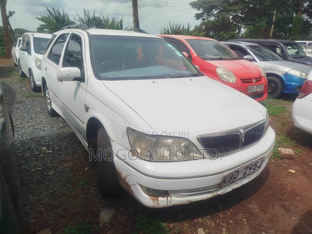 Toyota Vista 2001 White