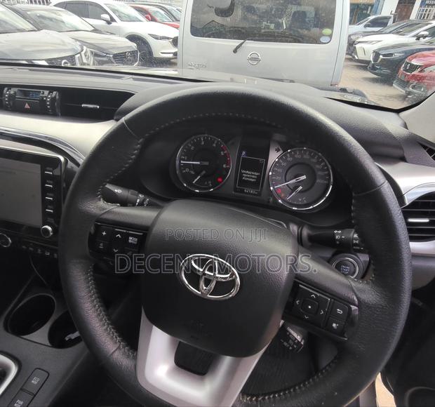 Toyota Hilux 2.8 Diesel 2020 Gray