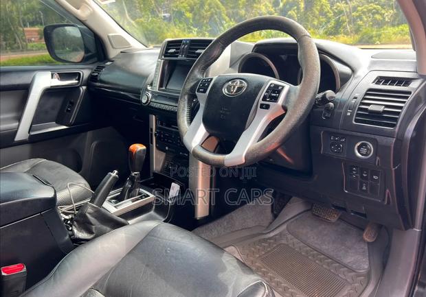 Toyota Land Cruiser Prado 2011 Black