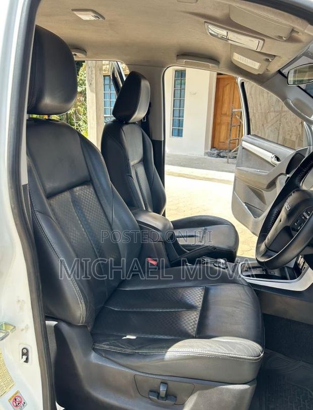 Isuzu D-MAX 2016 Pearl