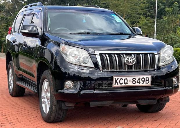 Toyota Land Cruiser Prado 2011 Black