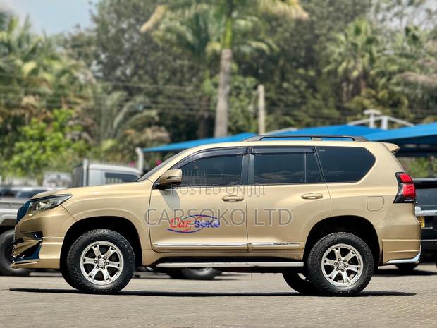 Toyota Land Cruiser Prado 4.0 Petrol TX-L 2011 Gold