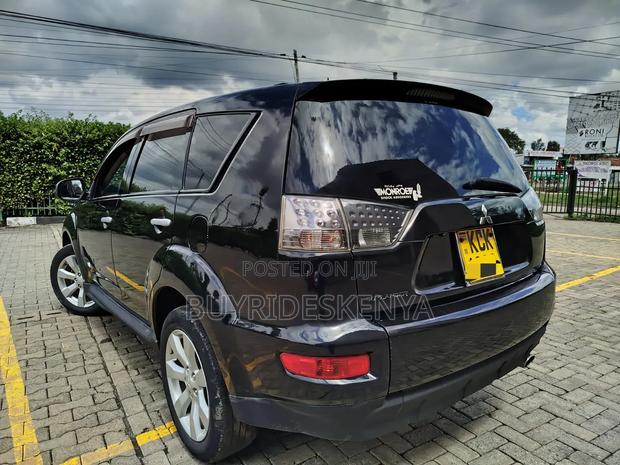 Mitsubishi Outlander 2.4 GLS Automatic 2009 Black