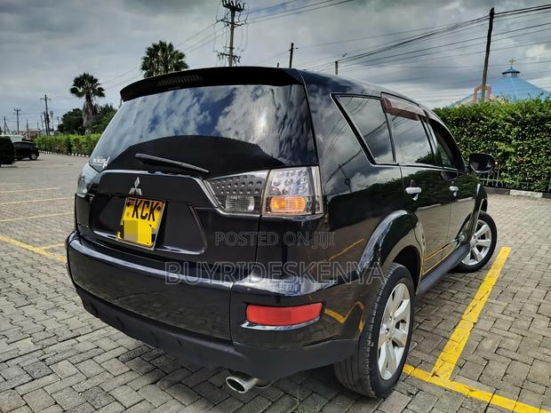 Mitsubishi Outlander 2.4 GLS Automatic 2009 Black