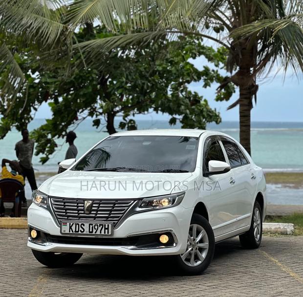 Toyota Premio 2017 White