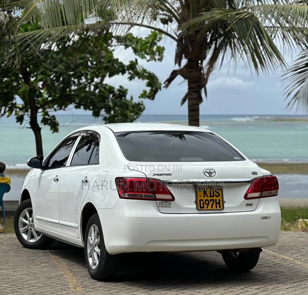 Toyota Premio 2017 White