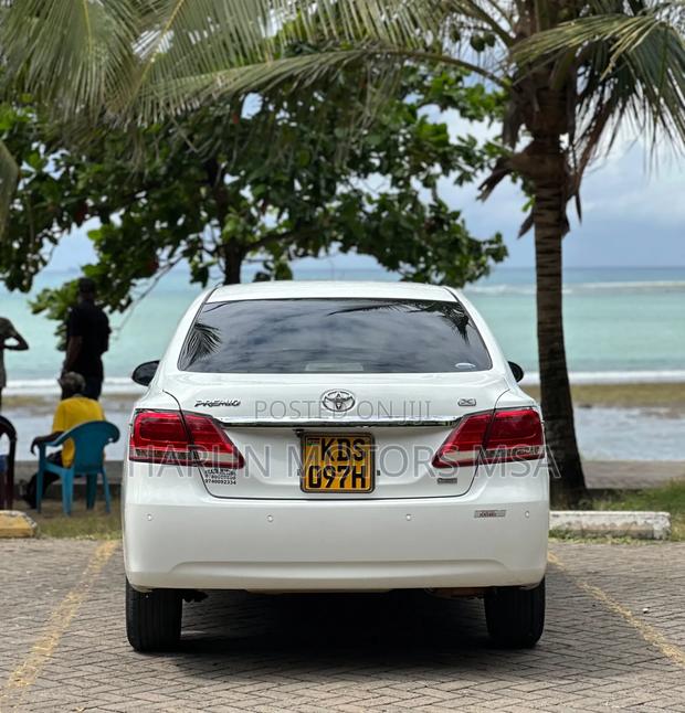 Toyota Premio 2017 White