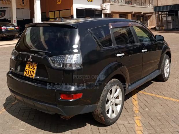 Mitsubishi Outlander 2010 Black
