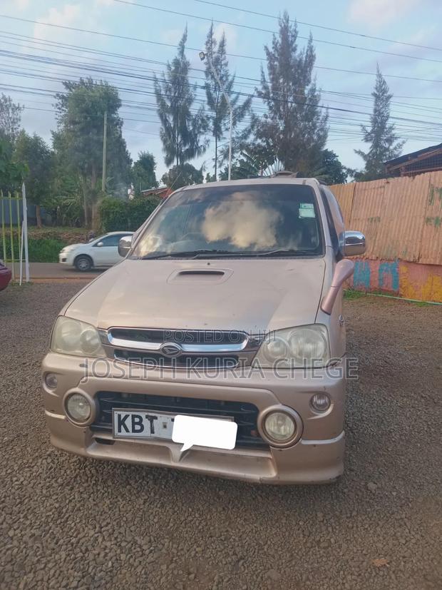 Daihatsu Terios 2007 Pink