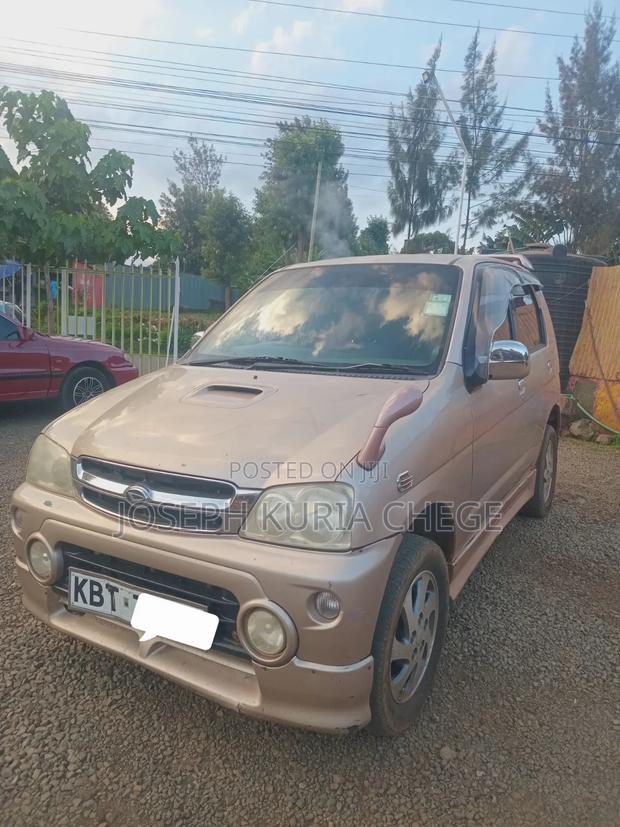 Daihatsu Terios 2007 Pink