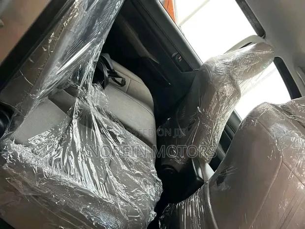 Toyota Hilux 2018 Silver