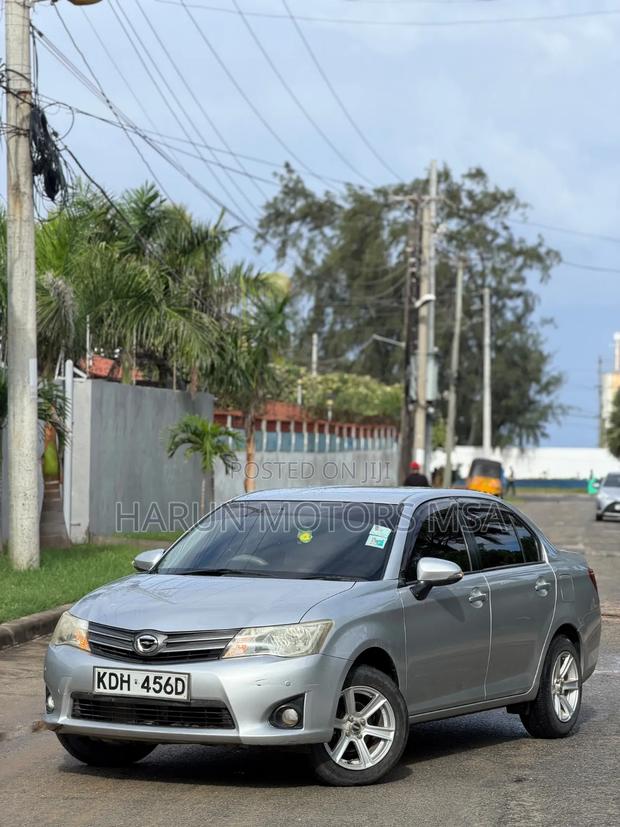 Toyota Axio 2015 Silver