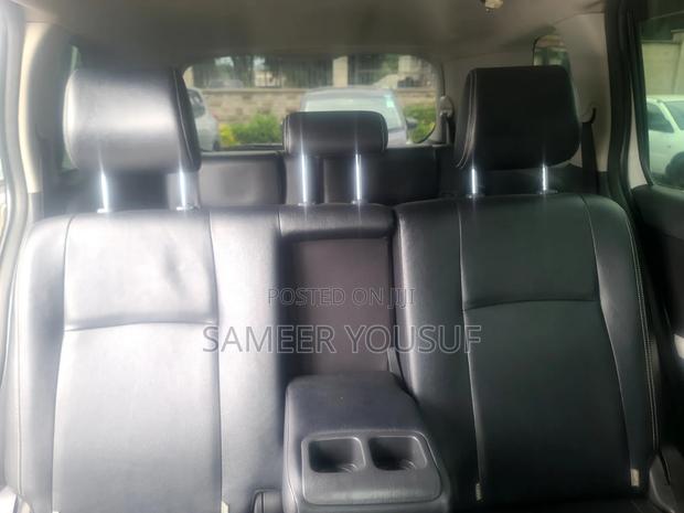 Toyota ISIS 2015 White