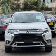 Mitsubishi Outlander 2020 White for sale