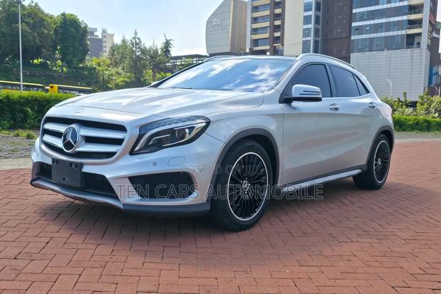 Mercedes-Benz GLA-Class 2017 Silver