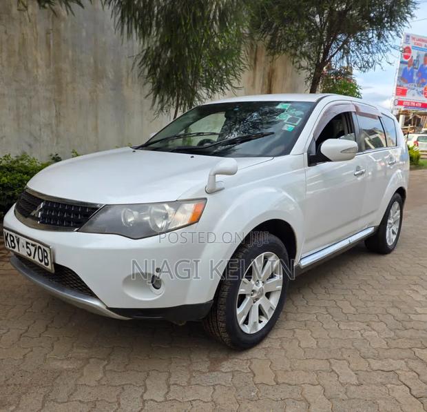 Mitsubishi Outlander 2009 White