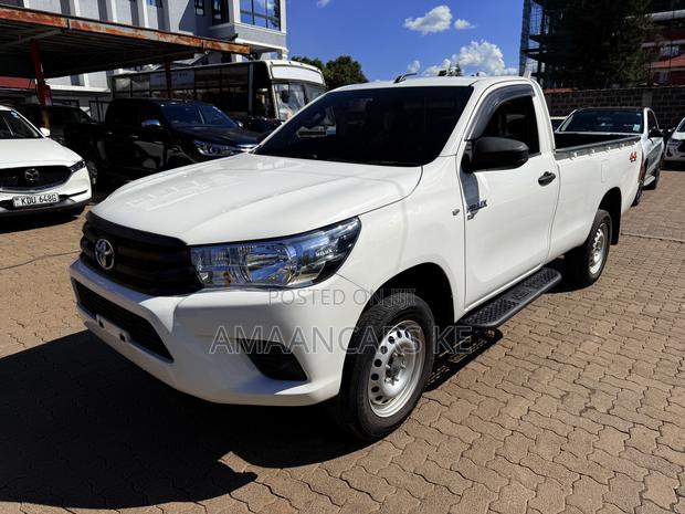 Toyota Hilux Revo Single Cab Deisel 2.8 RWD 2018 White