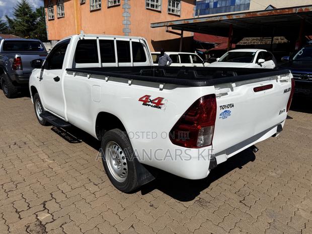Toyota Hilux Revo Single Cab Deisel 2.8 RWD 2018 White
